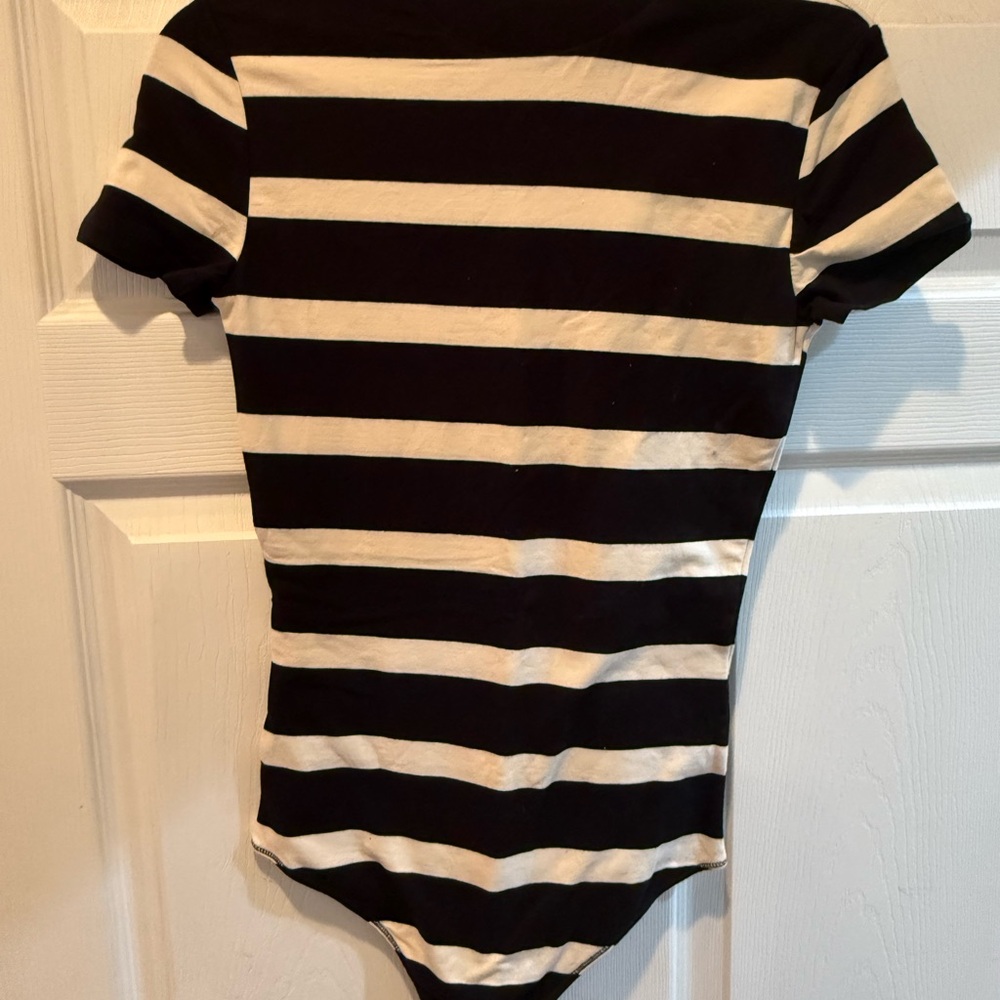 NEW Abercrombie & Finch bodysuit